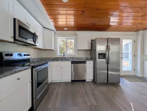 Kitchen - 532 Main St, Wareham, MA 02571 photo 1 of 3