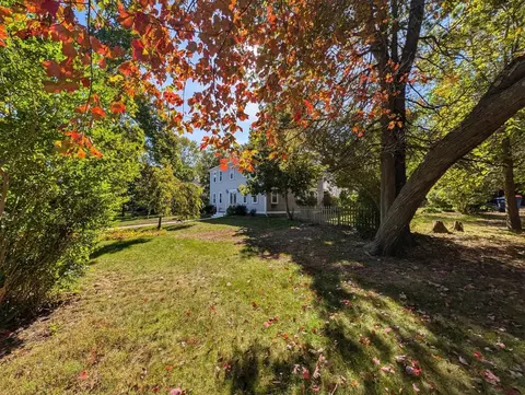 Exterior - 532 Main St, Wareham, MA 02571 photo 10 of 10