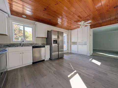 Kitchen - 532 Main St, Wareham, MA 02571 photo 2 of 3