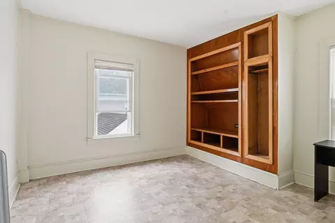 Bedroom - 54 Commonwealth Ave, Springfield, MA 01108 photo 6 of 9