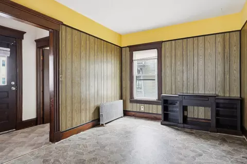 Living - 54 Commonwealth Ave, Springfield, MA 01108 photo 2 of 4
