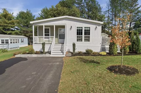 1 Granite Dr, North Hampton, NH 03862