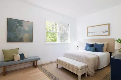 Bedroom - 120 Rawson Rd, Brookline, MA 02445 photo 4 of 6