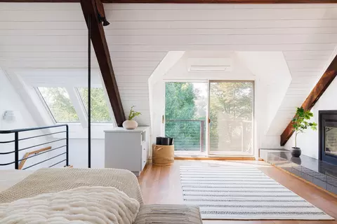 Bedroom - 120 Rawson Rd, Brookline, MA 02445 photo 2 of 6