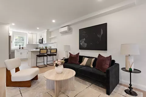 Living - 19 Paris St #4, Everett, MA 02149 photo 2 of 2