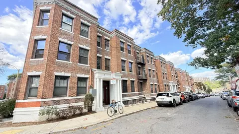 116 Sutherland Rd #8, Boston, MA 02135