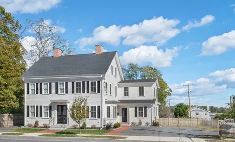 286 Merrimac St #A, Newburyport, MA 01950