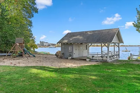 144 Wompatuck Rd, Hingham, MA 02043 photo 10