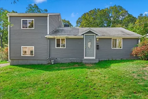 144 Wompatuck Rd, Hingham, MA 02043 photo 3