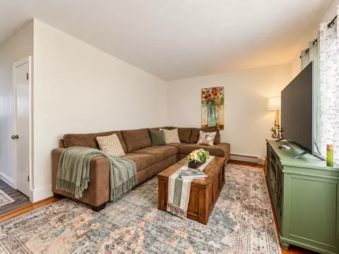Living - 33 Coburn Ave, Worcester, MA 01604 photo 2 of 2