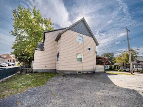 Exterior - 37 Coburn Ave, Worcester, MA 01604 photo 3 of 3