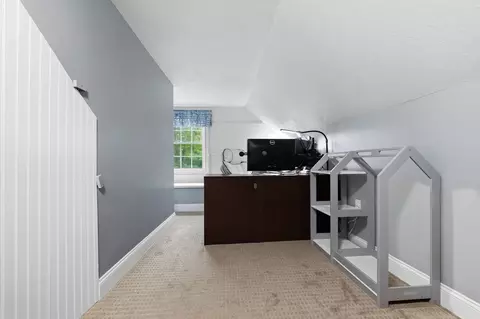 Entry Way - 33 Oak Ledge Cir, Rowley, MA 01969 photo 3 of 3
