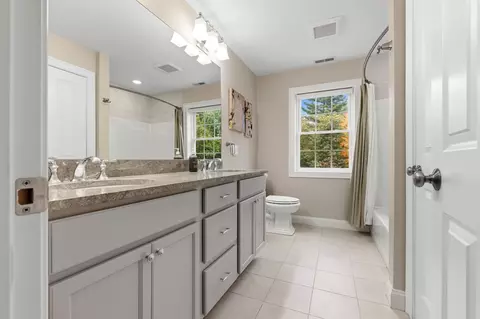 Bath - 33 Oak Ledge Cir, Rowley, MA 01969 photo 1 of 4