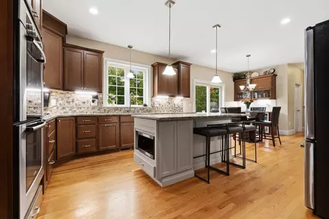 Kitchen - 33 Oak Ledge Cir, Rowley, MA 01969 photo 1 of 3