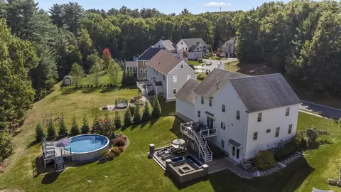 View/Area - 33 Oak Ledge Cir, Rowley, MA 01969 photo 2 of 7