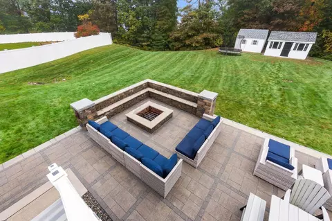 Exterior - 33 Oak Ledge Cir, Rowley, MA 01969 photo 7 of 12