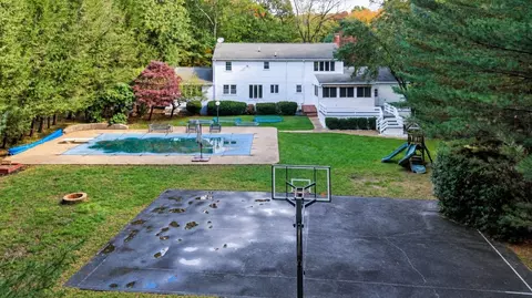 35 Eagle Dr, Sharon, MA 02067 photo 4