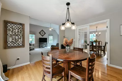 Dining - 20 River Edge Rd, Mansfield, MA 02048 photo 3 of 5