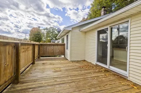 Exterior - 20 Strong St, Easthampton, MA 01027 photo 2 of 8