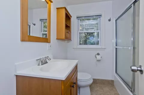 Bath - 20 Strong St, Easthampton, MA 01027 photo 1 of 4