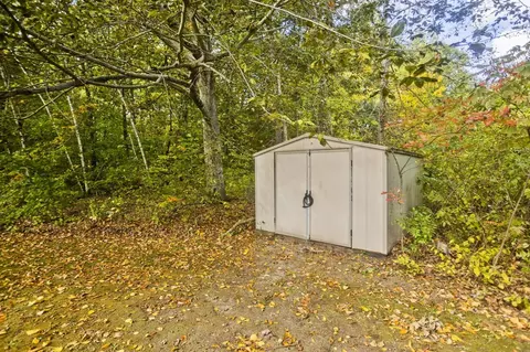 Exterior - 20 Strong St, Easthampton, MA 01027 photo 5 of 8