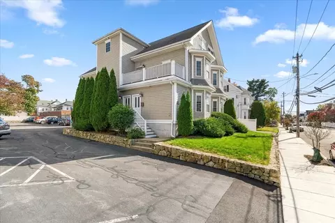 146 Adams St #2, Waltham, MA 02453