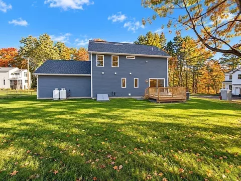 Exterior - 19 Pine St, Ayer, MA 01432 photo 2 of 3