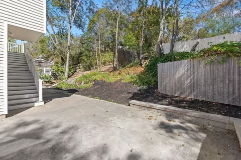 Exterior - 16 Reynard St #2, Gloucester, MA 01930 photo 7 of 8