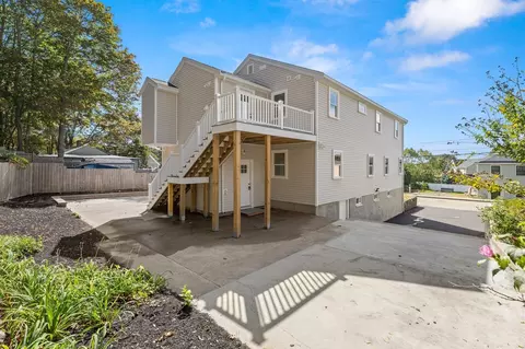 Exterior - 16 Reynard St #2, Gloucester, MA 01930 photo 8 of 8