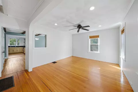 Living - 41 Prospect St #41, Georgetown, MA 01833 photo 3 of 4