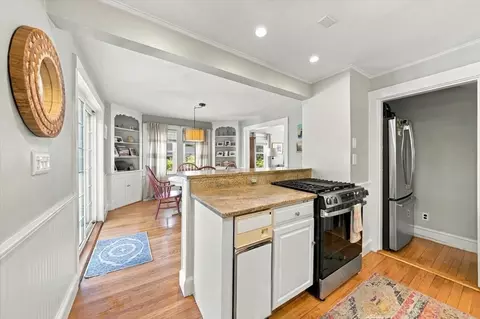 Kitchen - 82 Manatee Rd, Hingham, MA 02043 photo 3 of 3