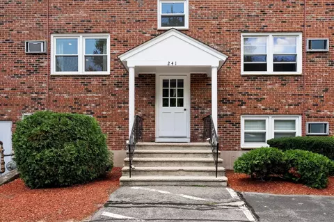 Exterior - 241 Main St #C8, Reading, MA 01867 photo 1 of 3