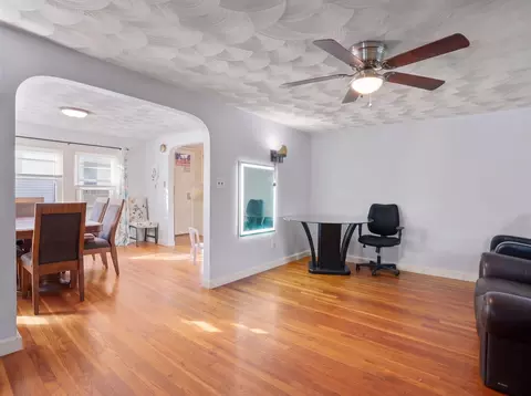 Living - 8 Chilmark # -3, Worcester, MA 01604 photo 2 of 2