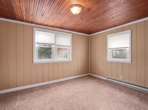 Bedroom - 8 Chilmark # -3, Worcester, MA 01604 photo 4 of 7