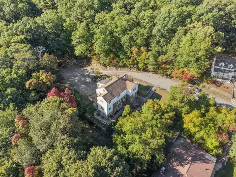 View/Area - 8 Chilmark # -3, Worcester, MA 01604 photo 6 of 6