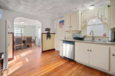 Entry Way - 8 Chilmark # -3, Worcester, MA 01604 photo 1 of 1