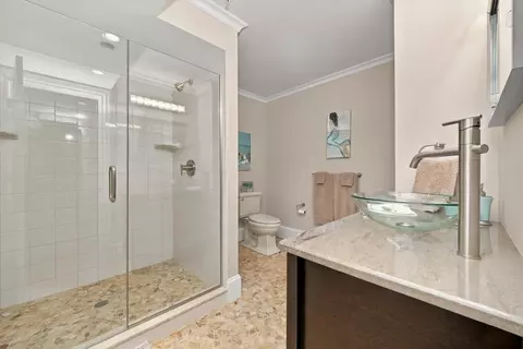 Bath - 2 Heron Way #2, Hingham, MA 02043 photo 5 of 5