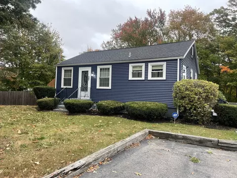 987 Bedford St, Whitman, MA 02382