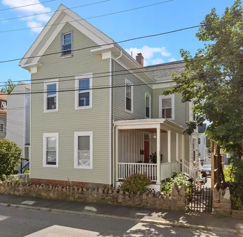 14 Boardman St #2, Salem, MA 01970