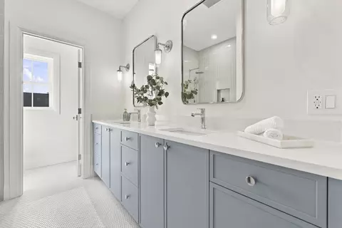 Bath - 1152 Central Ave, Needham, MA 02492 photo 8 of 10