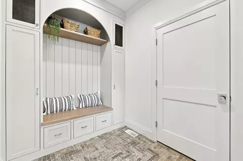 Entry Way - 1152 Central Ave, Needham, MA 02492 photo 2 of 5