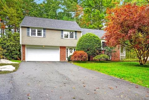 13 Cedar Ln, Medfield, MA 02052