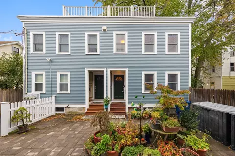 4 Union Ter #4, Cambridge, MA 02141