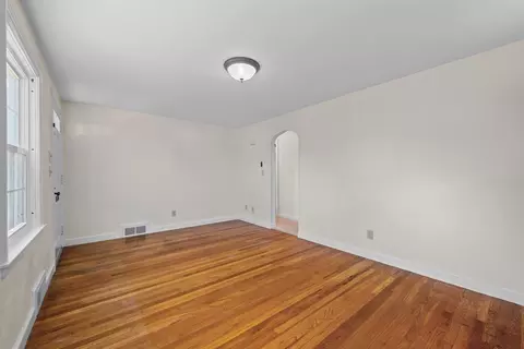 Living - 5 Winston Rd, Worcester, MA 01606 photo 2 of 2