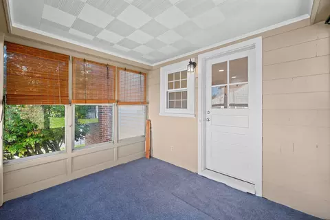 Exterior - 5 Winston Rd, Worcester, MA 01606 photo 4 of 8