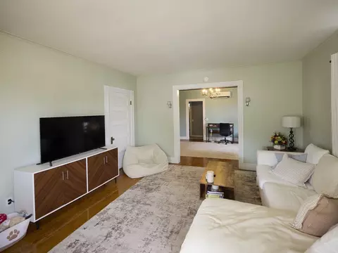 Living - 285 Hamilton St, Worcester, MA 01604 photo 3 of 3