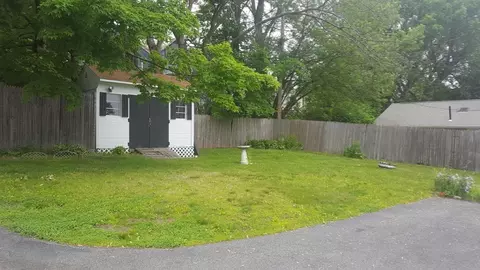 Exterior - 285 Hamilton St, Worcester, MA 01604 photo 5 of 5