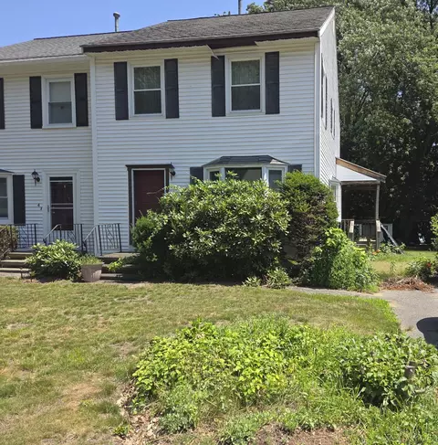 6 Riverbank Cir #6, Haverhill, MA 01835