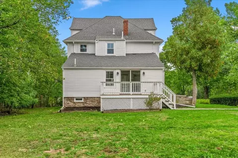 Exterior - 114 Hull St, Hingham, MA 02043 photo 6 of 7
