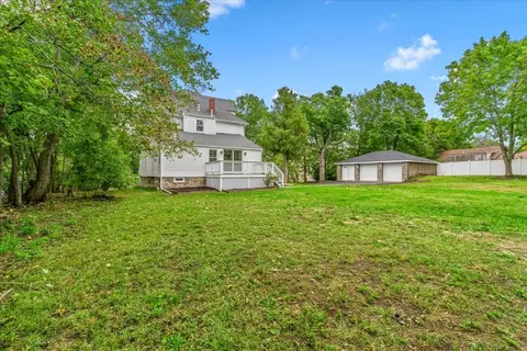Exterior - 114 Hull St, Hingham, MA 02043 photo 7 of 7